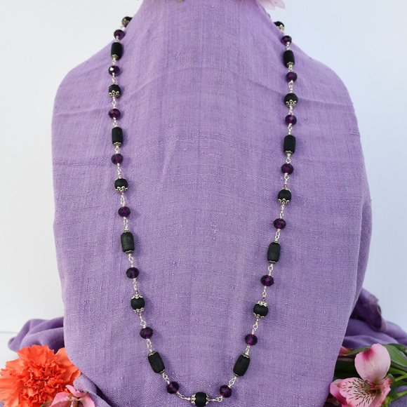 35  3/4" black  Tulasi with purple crystal glass beads - Picture 3 of 7